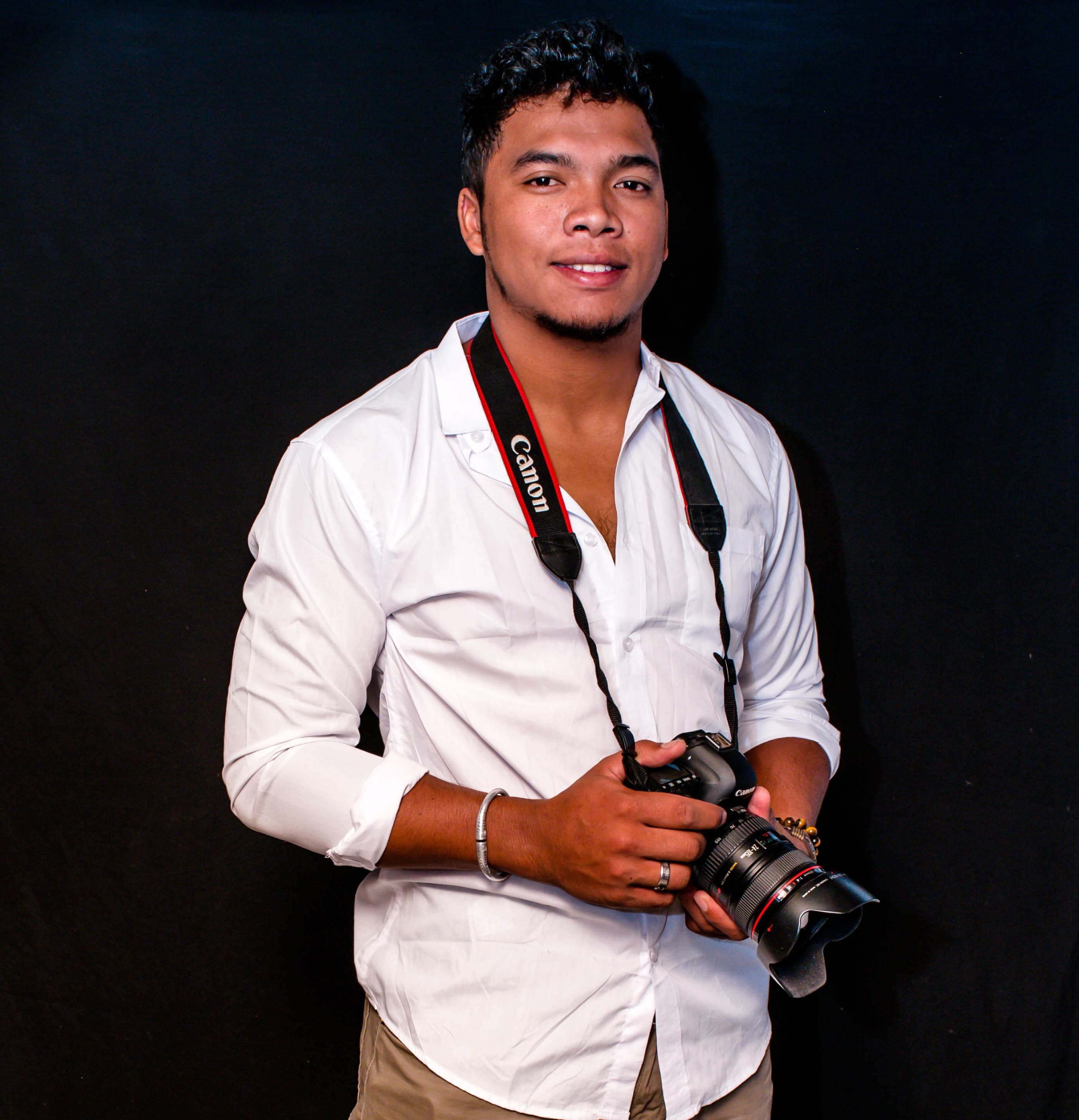 About Leora Photografy